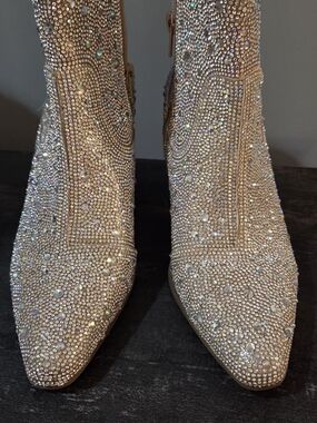 NEW! Matisse Crystal-Studded Women's Ankle Booties Sparkly ....no Box